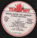 00_-_Stewart_Brothers_-_Break_Down_The_Barrier-Label.jpg